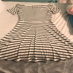 PRICE DROP!!! ✨👗✨White House Black Market Dress